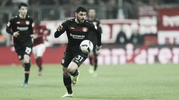 Volland en una jugada de un partido| Foto: Bayer Leverkusen