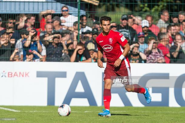 Key man Kaan Ayhan in action (Photo: TF-Images/Getty Images)