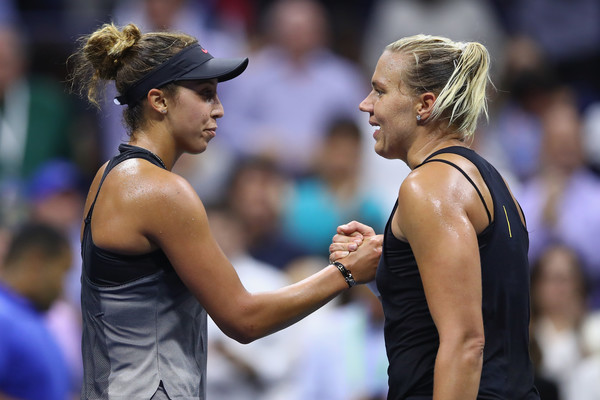 Respect: Both players met for a warm handshake after the match | Photo: Clive Brunskill/Getty Images North America