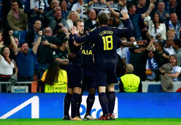 Los Spurs celebran el gol que abrió el marcador | Foto: Tottenham.