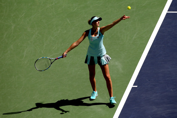 Karolina Pliskova of Czech Republic serves to Daria Pliskova of Russia during the BNP Paribas Open at the Indian Wells Tennis Garden on March 17, 2016 in Indian Wells, California. | Photo: Matthew Stockman/Getty Images North America