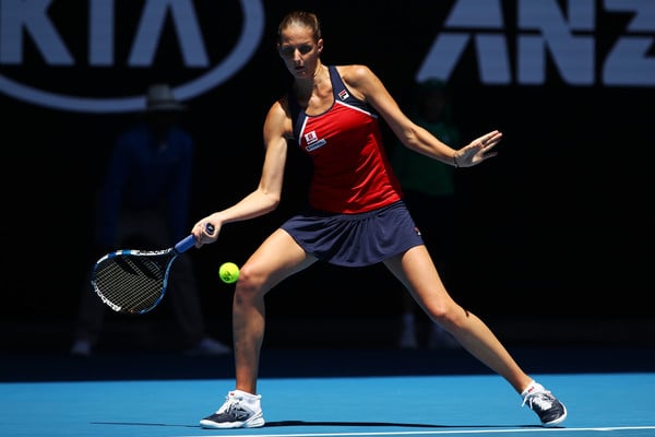 Karolina Pliskova hits a forehand during the quarterfinal match against Mirjana Lucic-Baroni at the Australian Open | Photo: Clive Brunskill/Getty Images AsiaPac