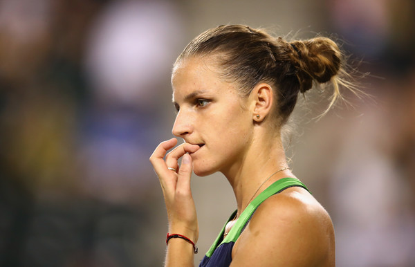 Karolina Pliskova failed to convert her opportunities during both the BNP Paribas Open and Miami Open semifinals, missing out on a golden opportunity to reach her biggest final of the year | Photo: Clive Brunskill/Getty Images North America