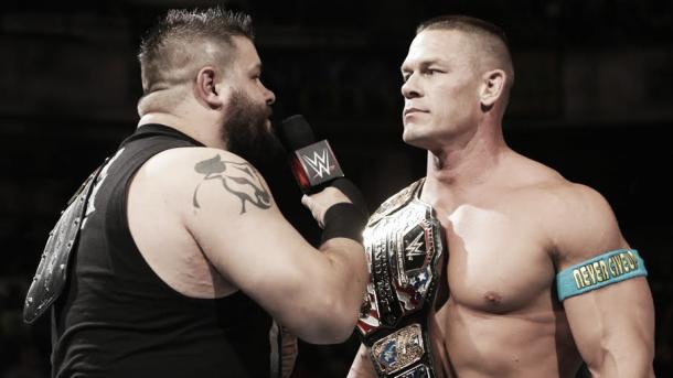 Kevin Owens y John Cena Foto: ringsidenews.com