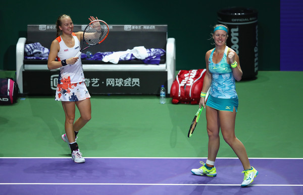 Bertens and Larsson claimed an incredible win over reigning Olympic champions Makarova/Vesnina | Photo: Clive Brunskill/Getty Images AsiaPac