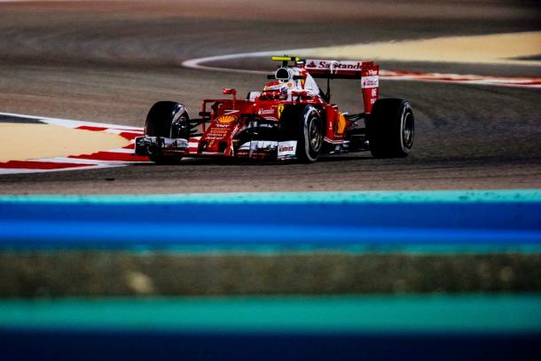 Kimi Raikkonen rodando en el Circuito Internacional de Bahrein I Foto: Ferrari escudería