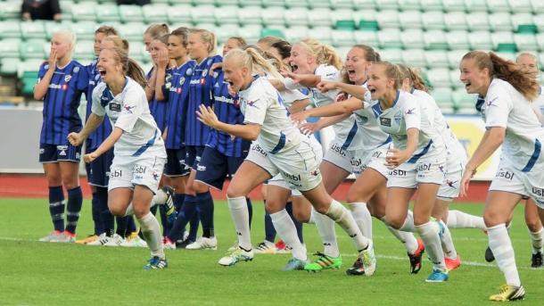 The players from Kolbotn will be hoping they can celebrate something at the end of their game with Medkila. Source: Vegeir Kjærstad / Støtt Norsk Kvinnefotball