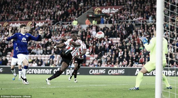 Above: Lamine Kone in action during Sunderland's 3-0 win over Everton | Photo: Simon Stacpoole / Offside