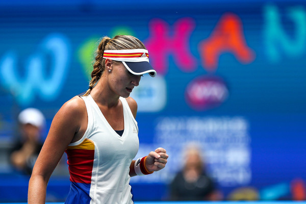 Kristina Mladenovic's losing streak continues | Photo: Yifan Ding/Getty Images AsiaPac