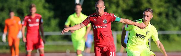 Captain Kulovits in action for Sandhausen. | Image credit: SVS