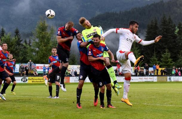 Cometh the hour, cometh.. Lars Unnerstall? | Image credit: Fortuna Düsseldorf