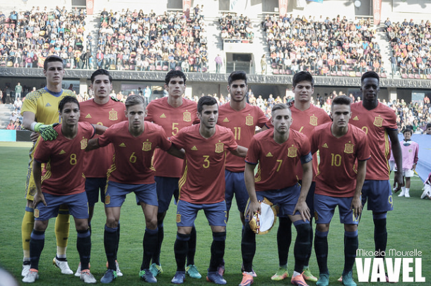 Alineación de la Selección Sub-21 durante un partido de clasificación | Foto: Micaela Mourelle - VAVEL