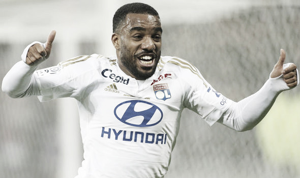 Above: West Ham target Alexandre Lacazette in action for Lyon | Photo: Getty Images 