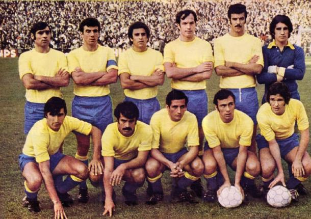 La UD Las Palmas en su época dorada. Martín Marrero, el primero en la fila de arriba de izquierda a derecha/Fotografía: Martíperarnau.com
