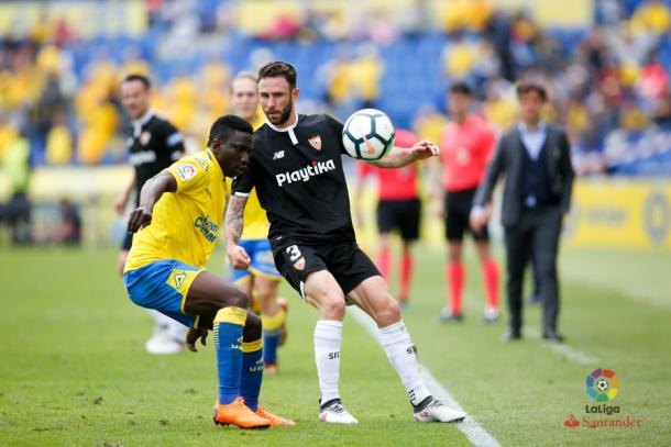 Miguel Layún en un partido frente a Las Palmas. Foto: La Liga
