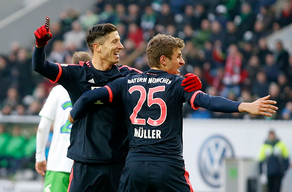El polaco y el alemán celebrando uno de sus tantos goles | Foto: bundesliga,de