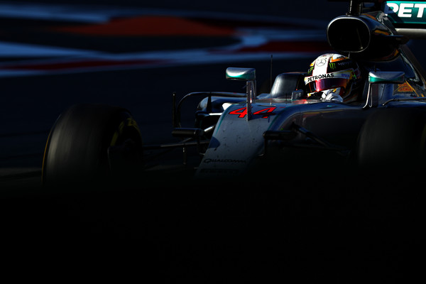 Lewis Hamilton durante el GP de Russia | Foto: Getty Images