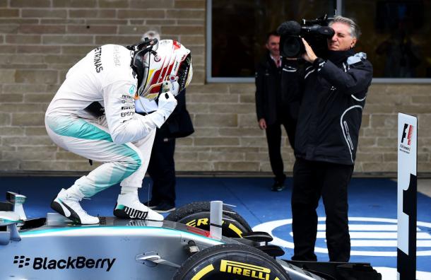 Lewis Hamilton celebra su tercer mundial | Fuente: Getty Images
