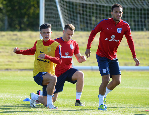 Lewis Baker (R) training prior to opening game | Photo: Tom Marshall/Getty