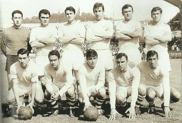 Lezcano, segundo por la izquierda en la fila inferior, en un Celta de 1968 (Foto: halacelta.com)