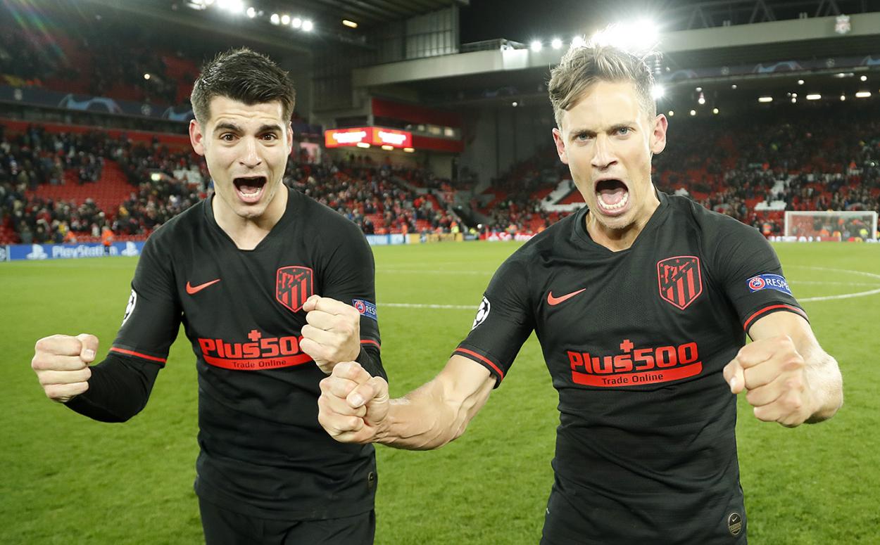 Llorente celebra junto con Morata la clasificación en Anfield // FOTO: Twitter de Llorente