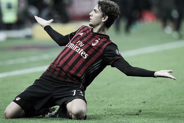 Locatelli celebra seu gol (Foto: Marco Luzzani/Getty Images)