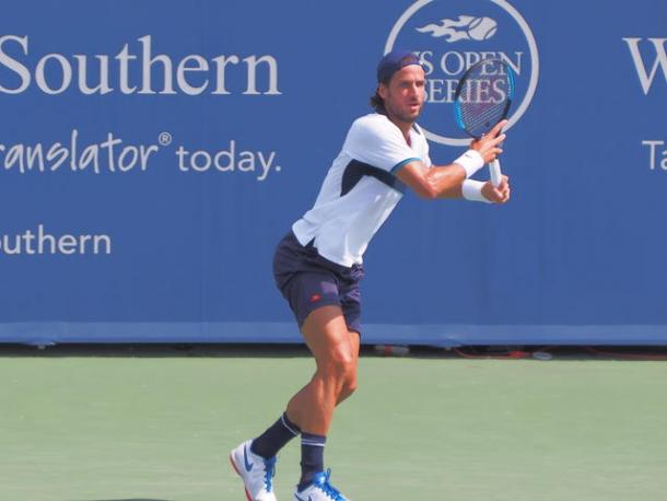 Feliciano Lopez lines up a forehand during his loss in Cincinnati. Photo: Noel Alberto