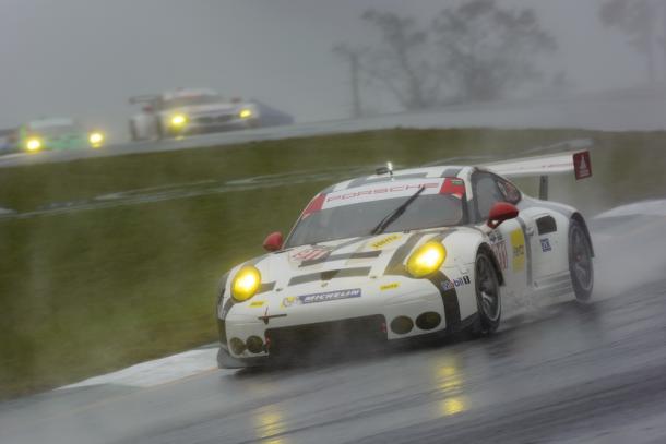 Petit Le Mans 2015: Vitória no geral em cima dos pesados DP. (Foto: Porsche AG)