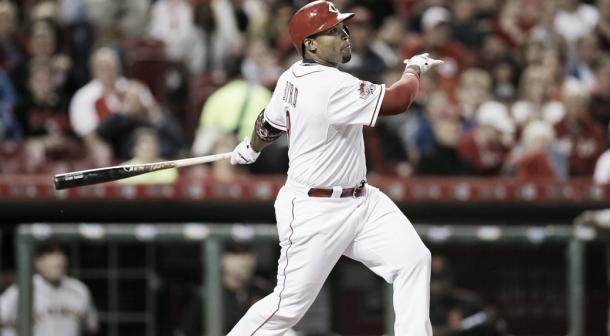 Marlon byrd at the dish with the Cincinnati Reds. (John Minchillo/AP)