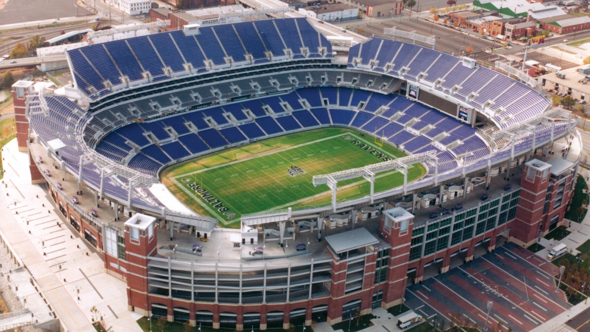 Baltimore Ravens, MT Bank Stadium, American football team