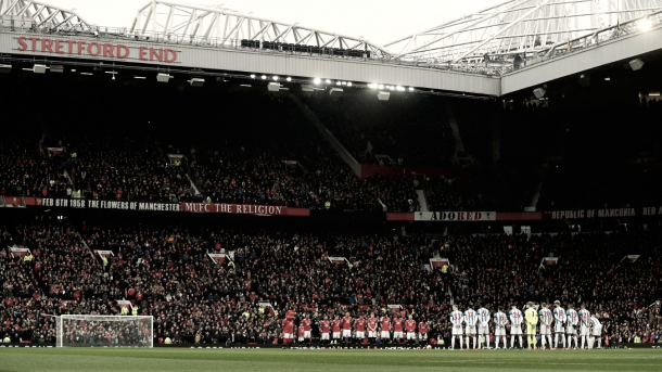Minuto de silencio en Old Trafford, el pasado sábado. Foto: Premier League