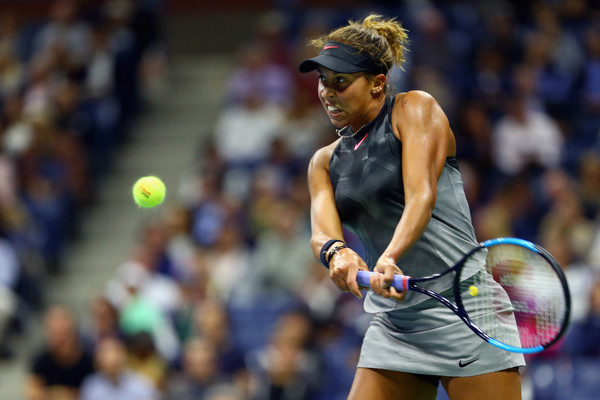Madison Keys blasts a backhand in the match | Photo: Mike Stobe/Getty Images North America
