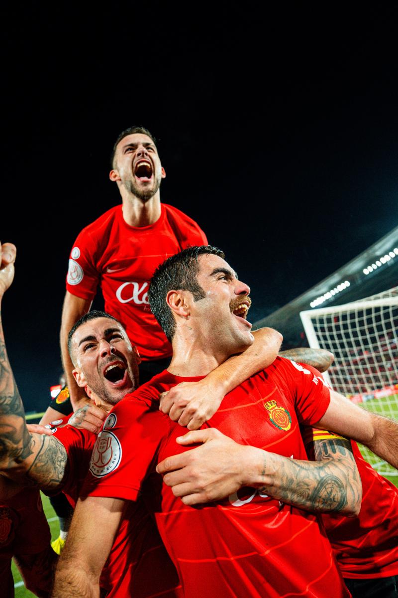Jugadores del Mallorca celebrando el gol de Abdón ante el Girona. | Foto: RCD Mallorca