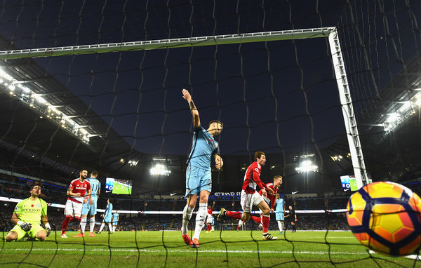 Above: Marten de Roon's effort hitting the back of the net in Middlesbrough's 1-1 draw with Manchester City | Photo: Zimbio