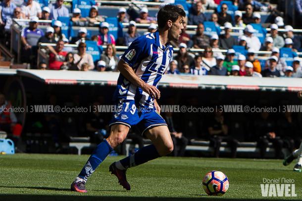 Manu García, durante un partido en el Estadio Santiago Bernabéu | Fuente: Daniel Nieto, VAVEL España