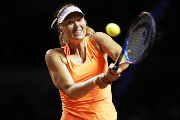 Maria Sharapova in action | Photo: Adam Pretty/Bongarts