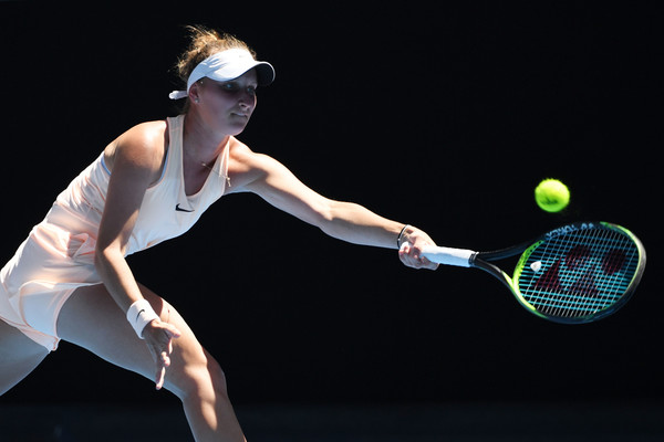 The forehand was Marketa Vondrousova's biggest weapon throughout the encounter | Photo: Quinn Rooney/Getty Images AsiaPac