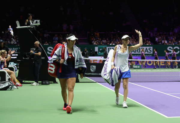 Hingis walks off the court for the final time in her career | Photo: Julian Finney/Getty Images AsiaPac