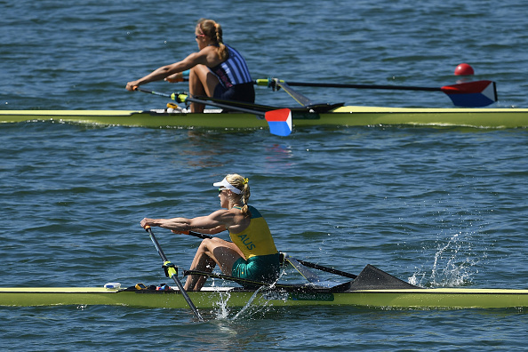 Kim Brennan and Gevvie Stone in action during the final of the Women's Single Sculls (Getty/Matthias Hangst)