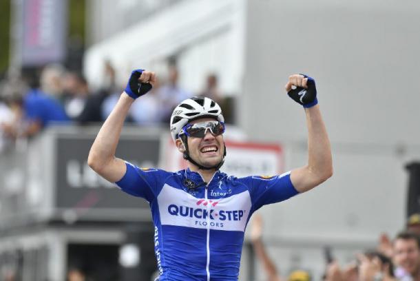 Maximilian Schachman (Quick-Step Floors) ganando en Prato Nevoso | Foto: Giro de Italia