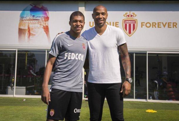 Mbappé % Henry | Foto via World Soccer Scouting