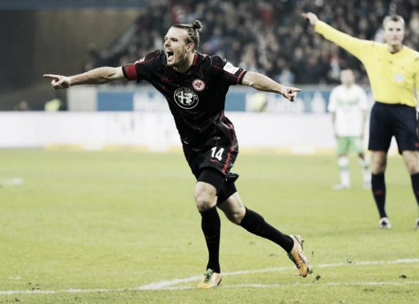 Meier, el gol del Eintracht. Foto: Daily Mail