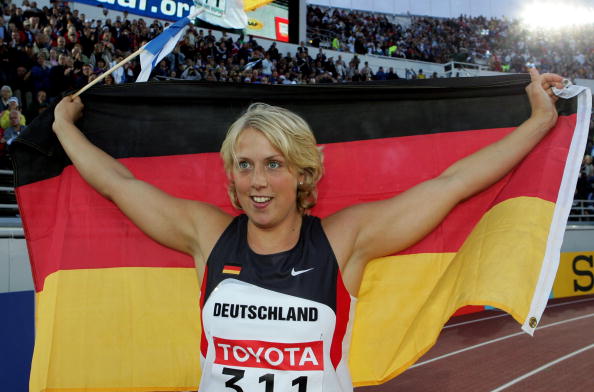 Christina Obergfoll celebrates after her silver medal at the 2005 World Championships (Getty/Michael Steele)