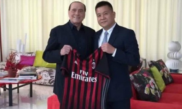 Silvio Berlusconi e Yonghong Li, todaysport.it