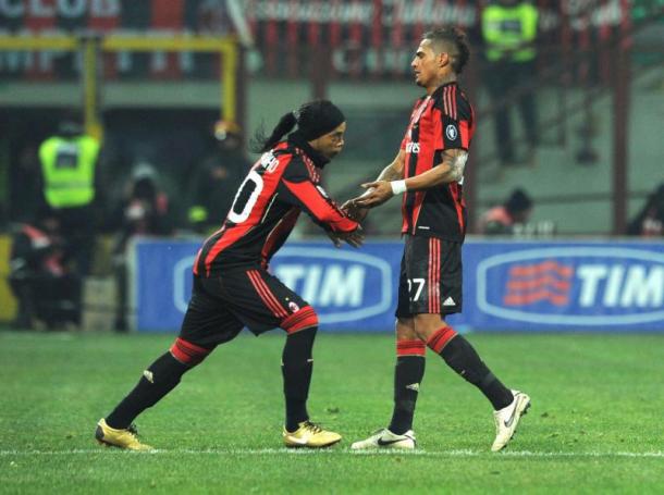 Boateng con Ronaldinho ai tempi del Milan, tuttomercatoweb.com