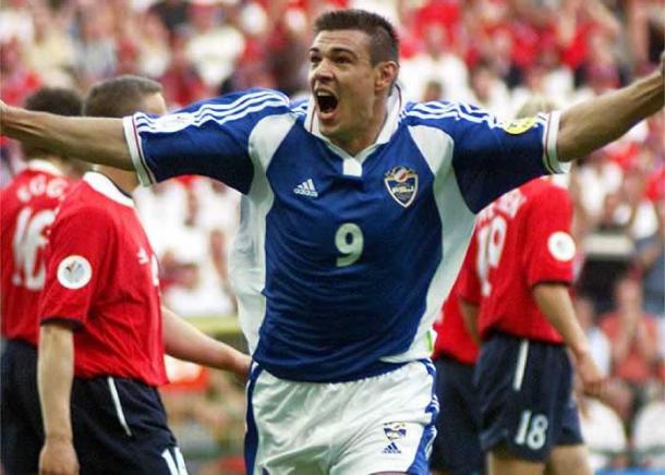 Milosević vivió su mejor momento como internacional en la Eurocopa 2000 (Foto: peru21.pe)