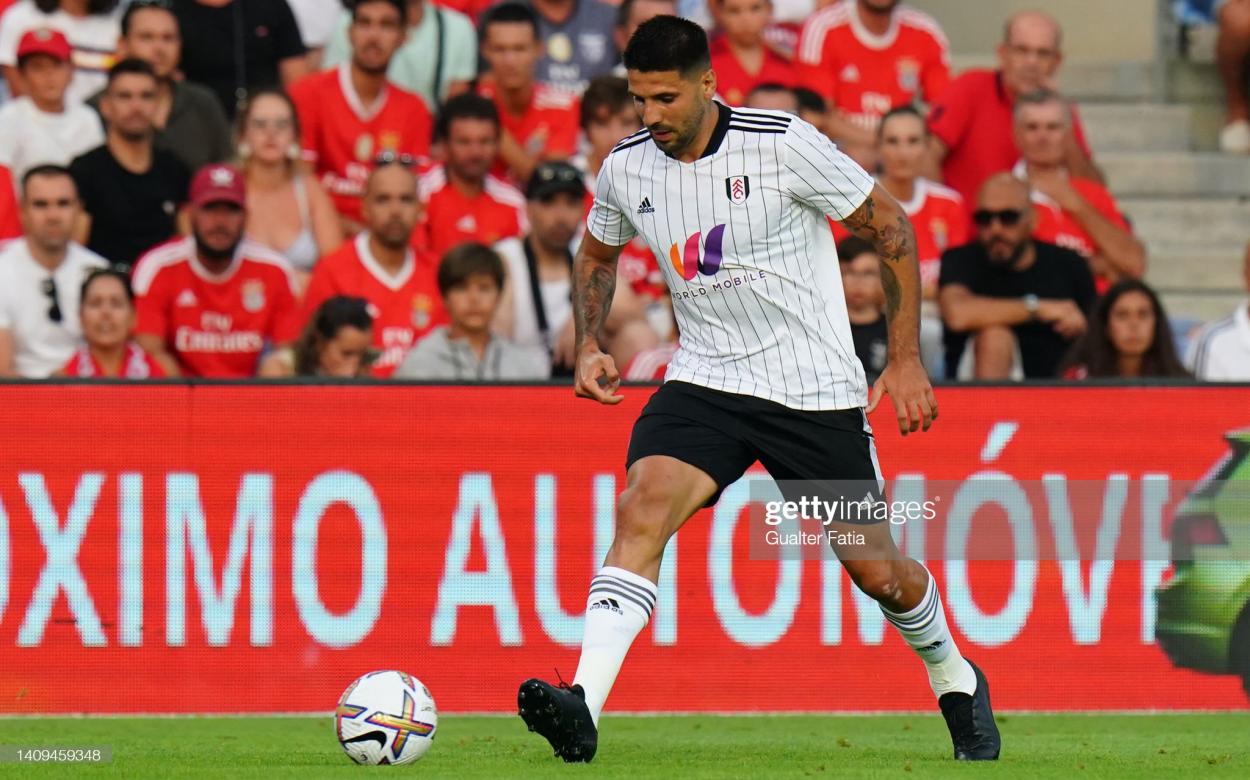 FARO, PORTUGAL - JULY 17: Aleksandar Mitrovic of Fulham FC in action during the Trofeu do Algarve match between Fulham and SL Benfica at Estadio Algarve on July 17, 2022 in Faro, Portugal. (Photo by Gualter Fatia/Getty Images)