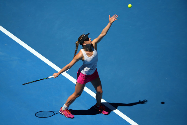 Mona Barthel serves during the match | Photo: Michael Dodge/Getty Images AsiaPac