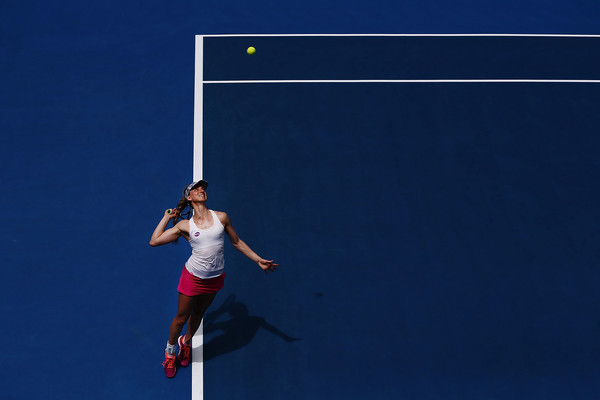 Mona Barthel serves at the 2017 ASB Classic, where she lost to Mirjana Lucic-Baroni | Photo: Anthony Au-Yeung/Getty Images AsiaPac