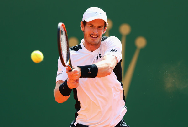 Murray hits a backhand during his quarterfinal win. Photo: Michael Steele/Getty Images